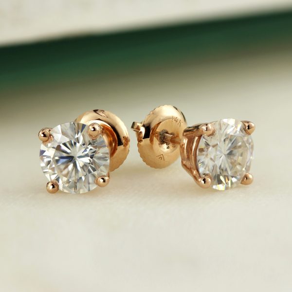 A Step-By-Step Guide to Choosing Your Perfect Diamond Stud Earrings ...