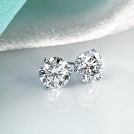 The Ultimate Guide to Buying Diamond Stud Earrings – Upgrade & Exchange